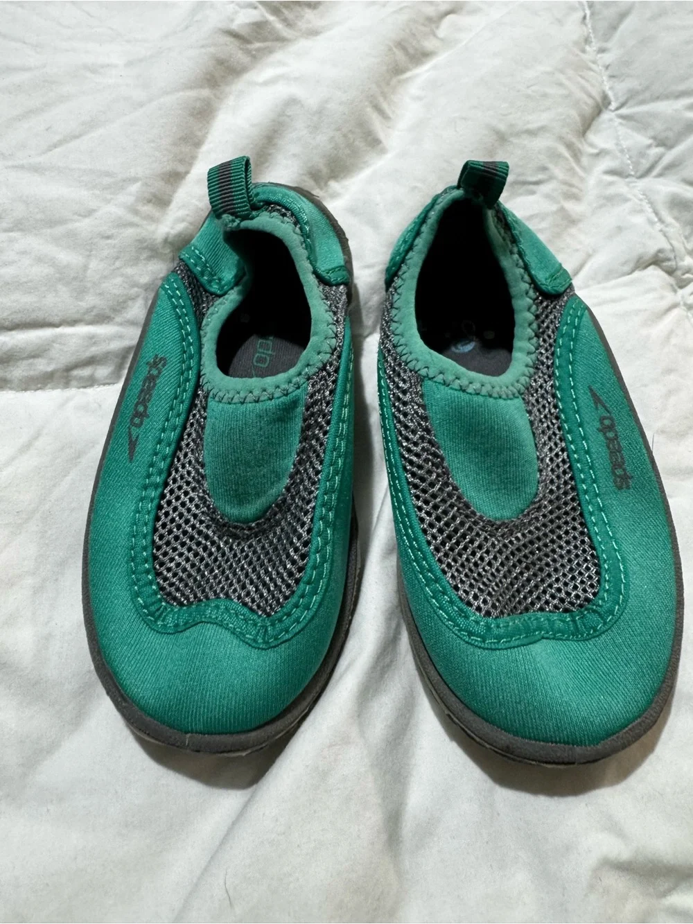 Speedo Kids Green and Gray Water Shoes - Slip-On Swim Shoes M 7/8